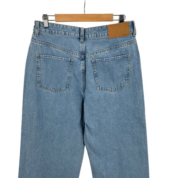 ASOS Design Loose Jean with Deep Turn Up Cuff in pale wash Size 30 - Picture 6 of 9